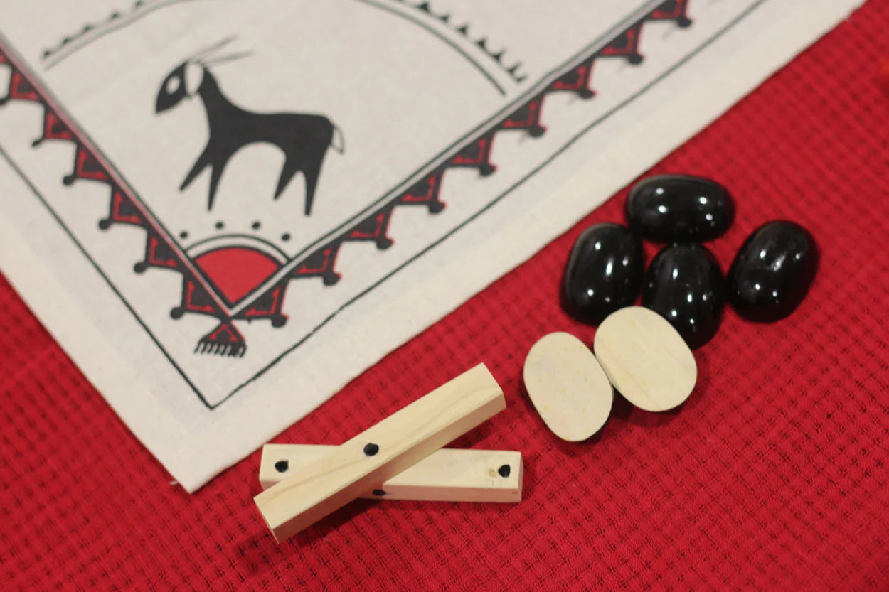 Chaupad Chaupar, Chopad, Pachisi, Ludo, Pagade Aksha Kreeda, Dayakattam, Chokkattan