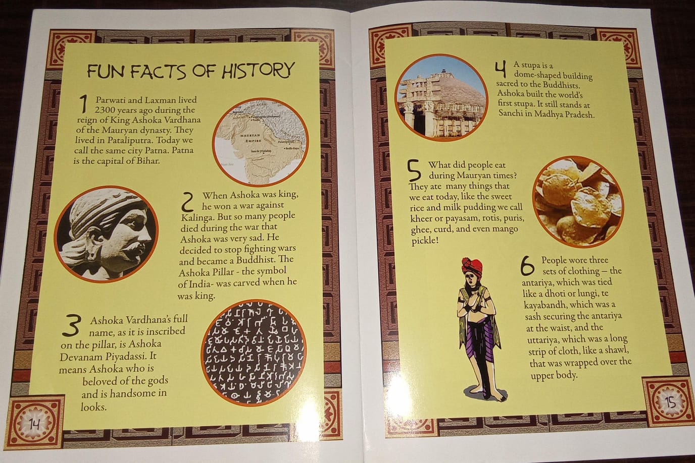 Pb/Eng A Royal Procession 25/30