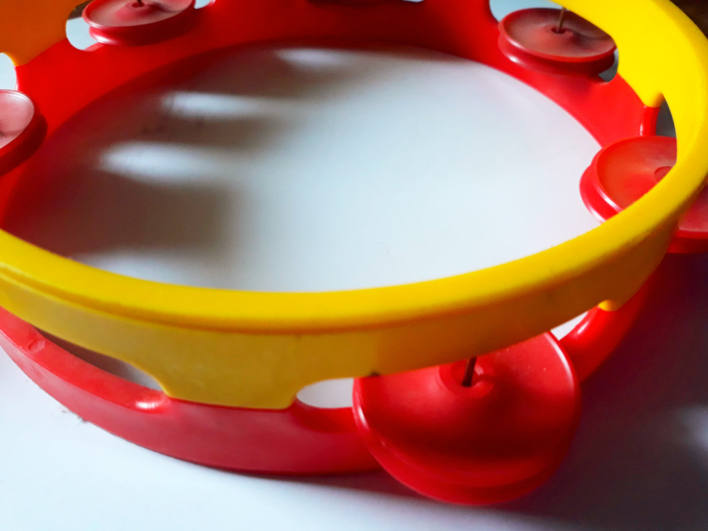 Ht/Kanjira Dafli Round plastic