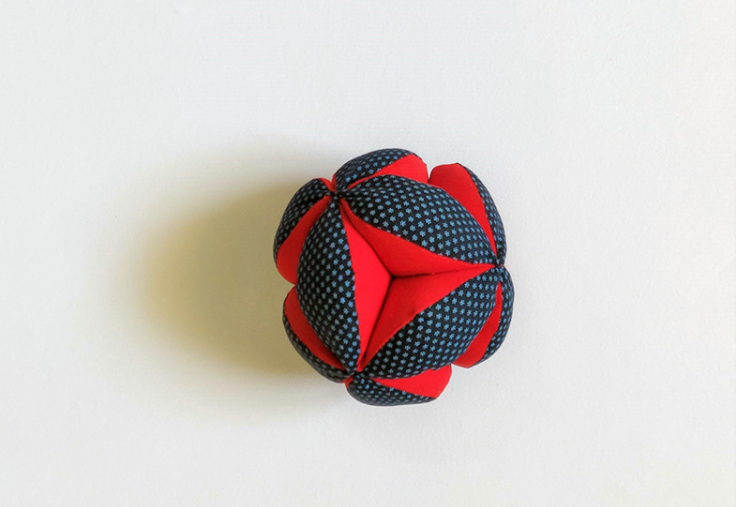 Pw/Puzzle Ball Small
