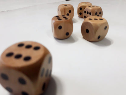 Ht/Dice wooden